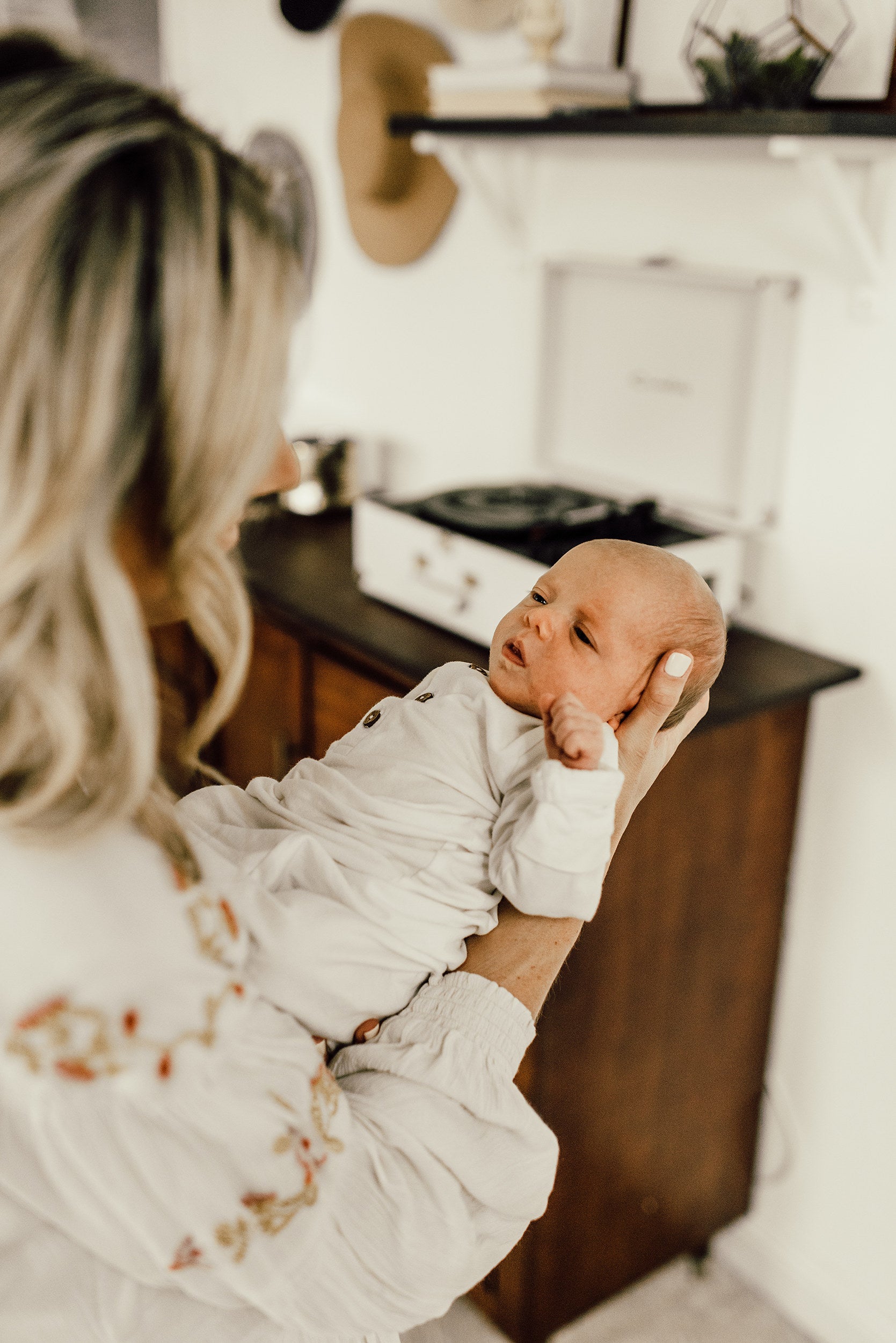 Our products are made with super cozy organic fabrics that are environmentally friendly, naturally hypoallergenic and gentle on your baby's skin. Lucy Lue Organics is a top brand for organic baby clothing. Trusted by moms and parents alike.
