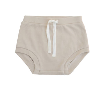 Lucy Lue Organics bloomers. organic baby shorts. baby shorties. summer baby clothes. diaper cover. modern organic baby clothes. newborn baby clothes. soft baby clothes. baby essentials. oatmeal color baby clothes. neutral baby clothes